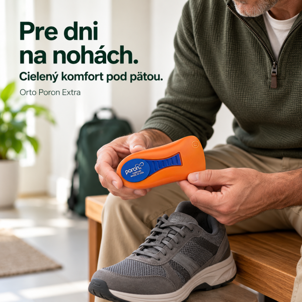 Muž drží Orto Poron Extra pri príprave obuvi na bežný deň
